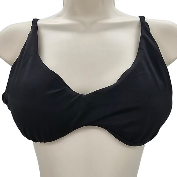 Andie Swim X Faherty Womans size M The Valencia Bikini Top in Black Triangle NEW - Picture 1 of 8